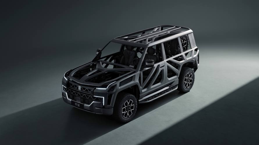 广州9仰望U8硬派越野的科技魅力，国能汽车对传统燃油车市场的冲击